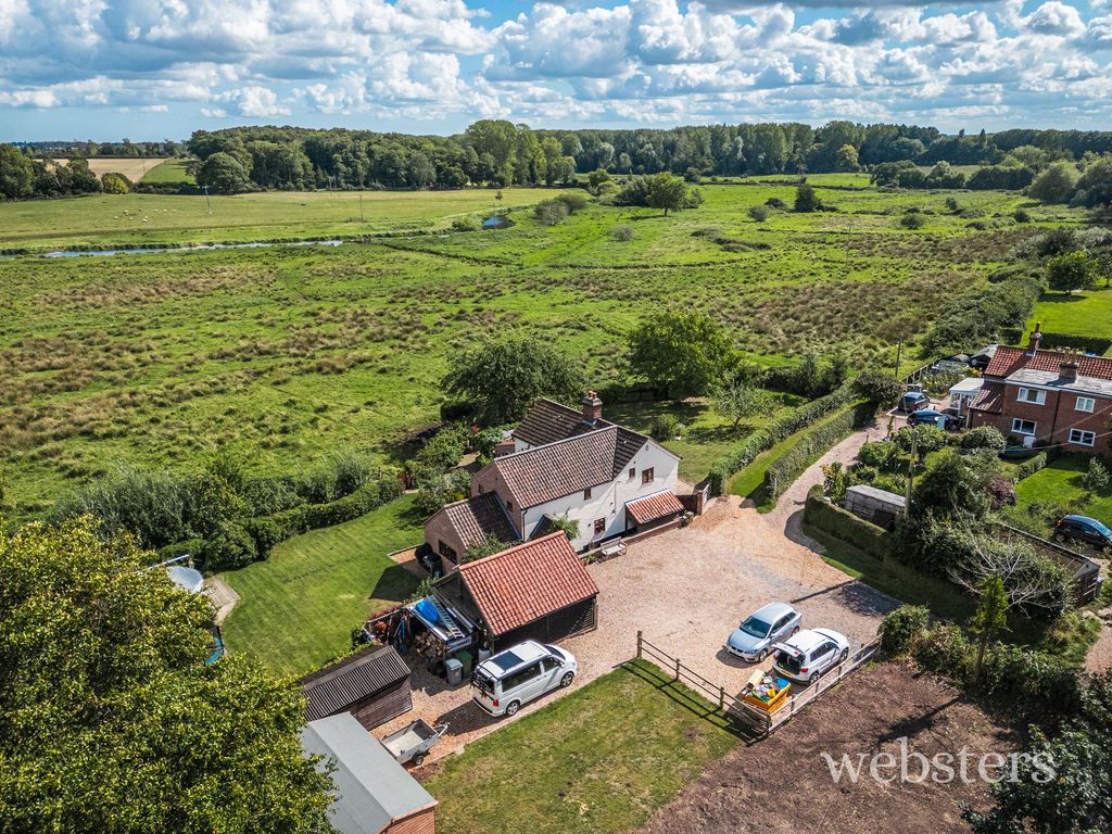 Property photo 1 of 33