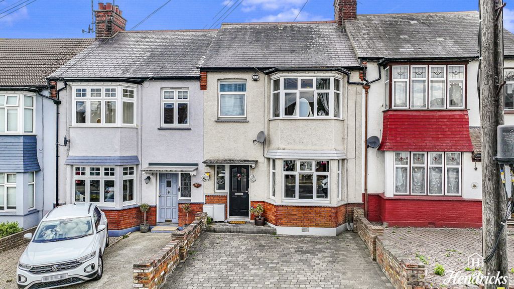 Property photo 1 of 27