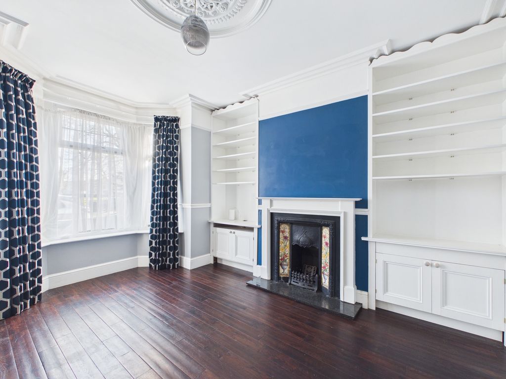 Property photo 2 of 11