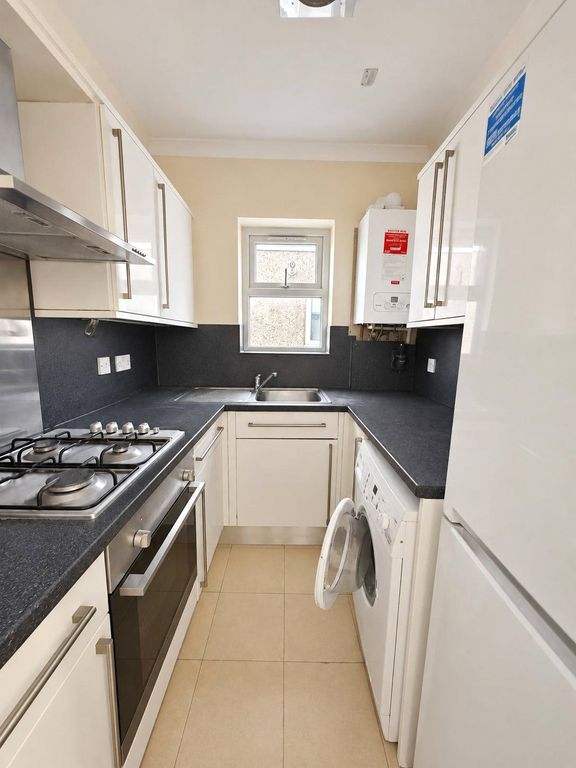 Property photo 2 of 8 Picture No. 04