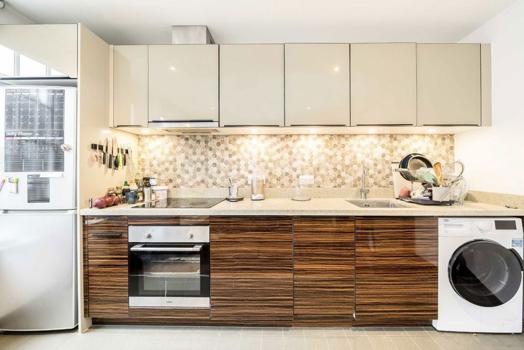 Property photo 3 of 5