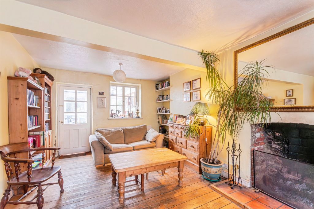 Property photo 2 of 20