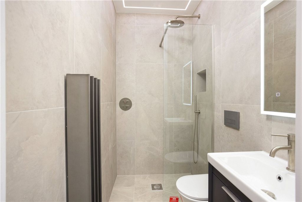 Additional image 6 of 2 bed flat for saleApartment 1, Robin Hill, Clifford Road, Ilkley, West Yorkshire LS29