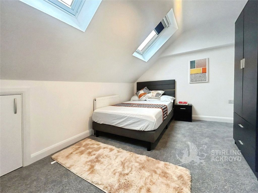 Property photo 1 of 5 Bedroom