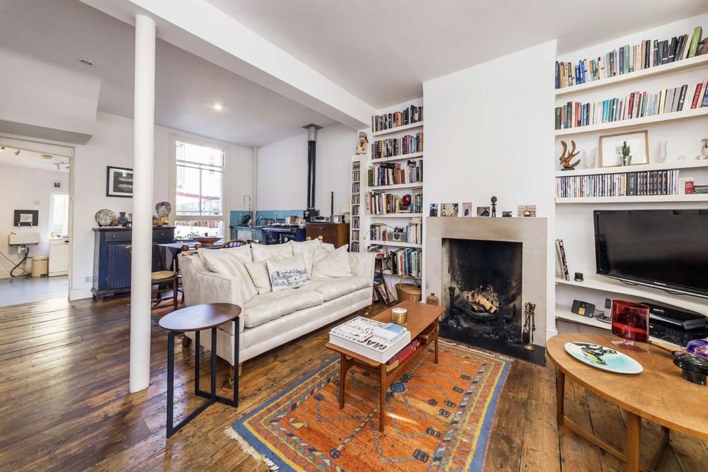 Property photo 3 of 8