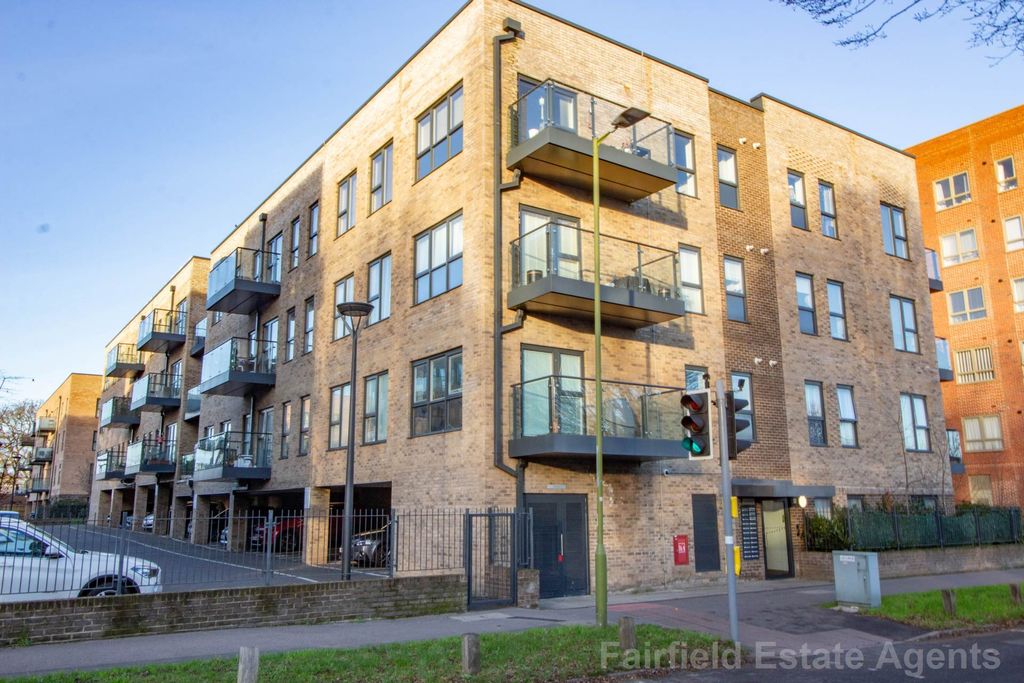 Property photo 1 of 12