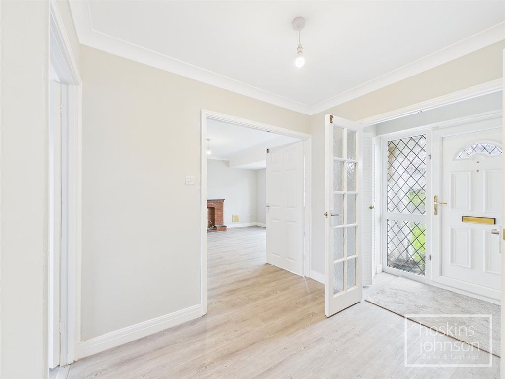 Property photo 3 of 23 Hallway