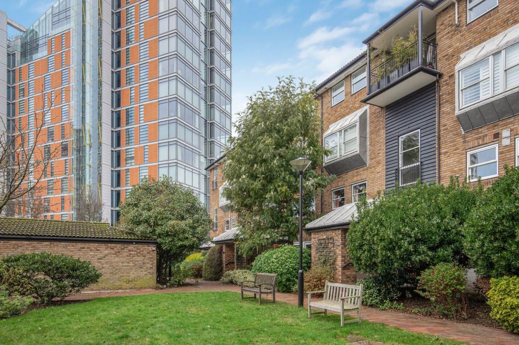 Property photo 3 of 21 Picture No. 03