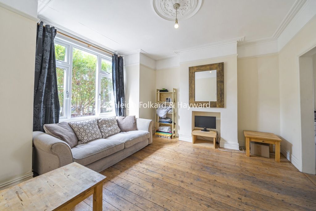 Property photo 1 of 15 905c4A74-cd96-40B9-B