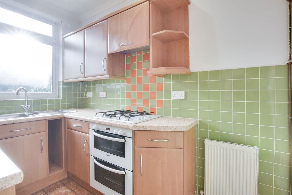 Property photo 3 of 24