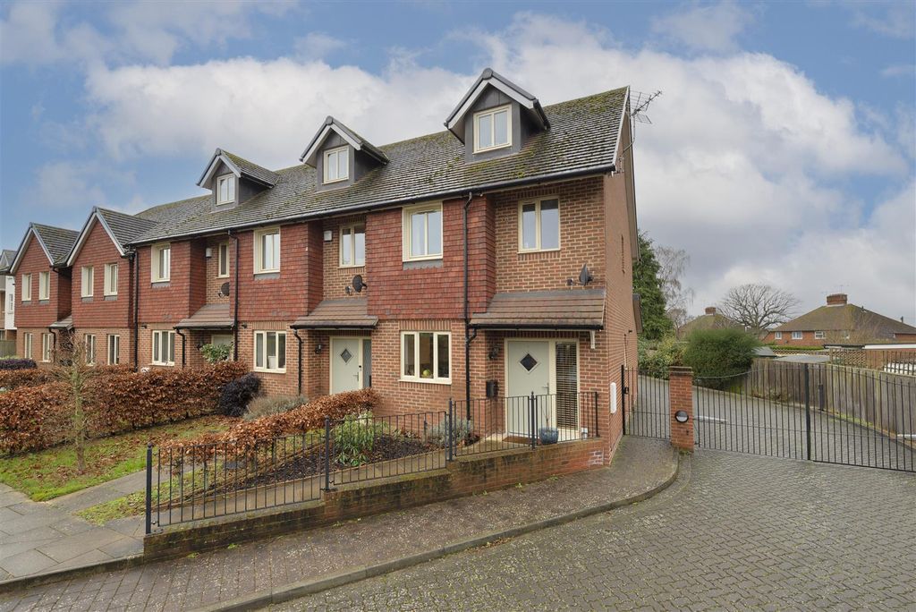 Property photo 1 of 16 1Standrews01.Jpg