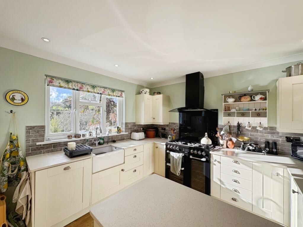 Property photo 3 of 34 4843824