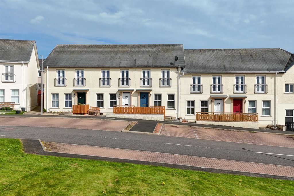 Property photo 1 of 17 18_Swan_Avenue_Updated_Externals-2.Jpg