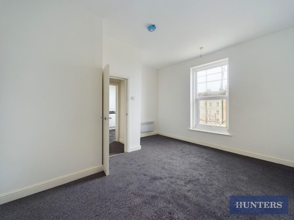 Property photo 2 of 8 Cam01984G0-Pr0329-Still003.Jpg