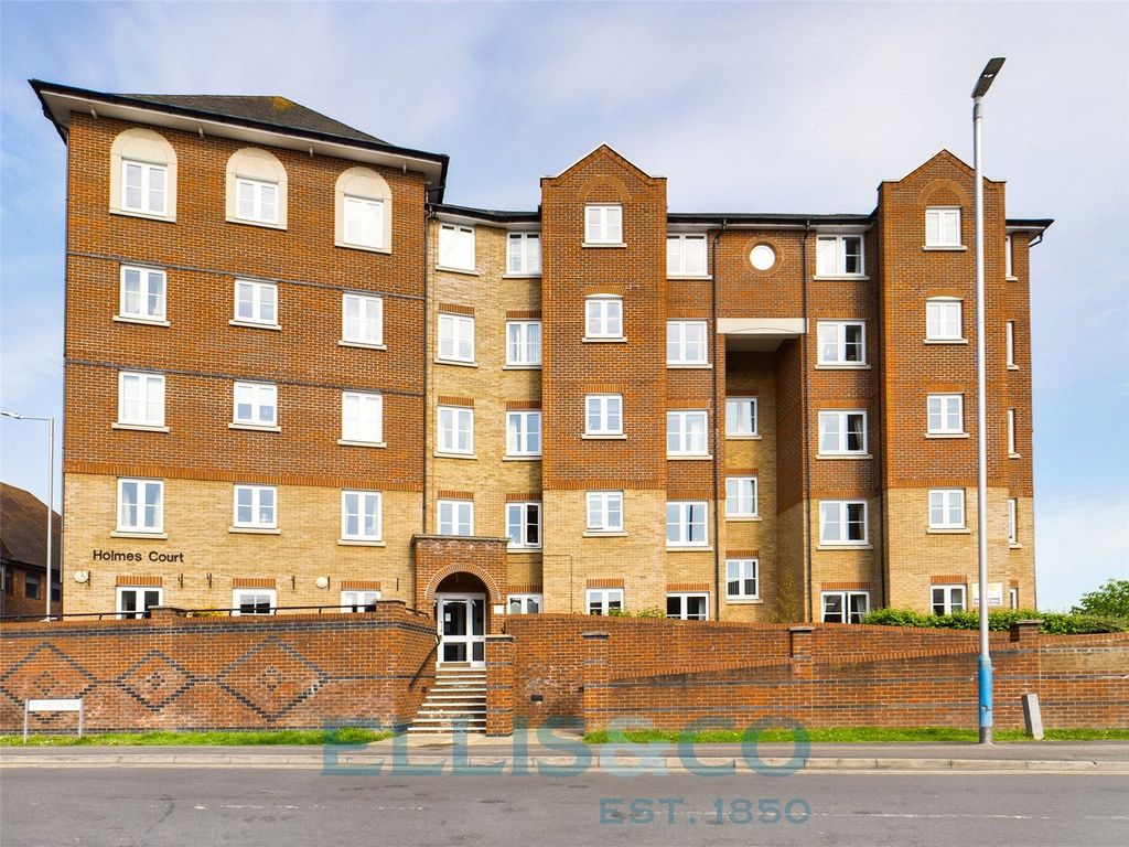 Property photo 1 of 18 Picture No. 16