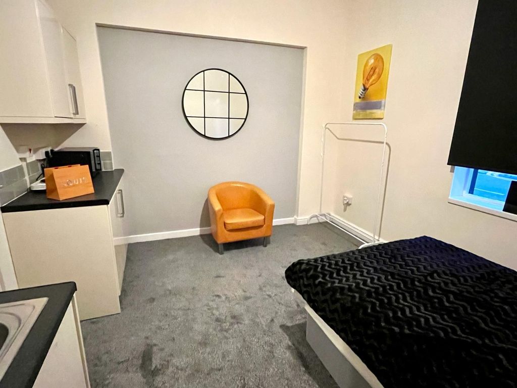 Property photo 2 of 3