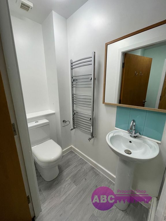 Property photo 3 of 9