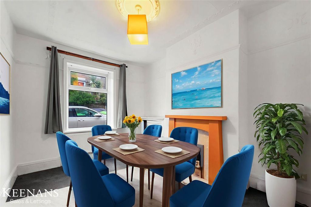 Property photo 1 of 24 Zz2R3Cfql0Aygc4Arieaxa - Dining Room - Standard -