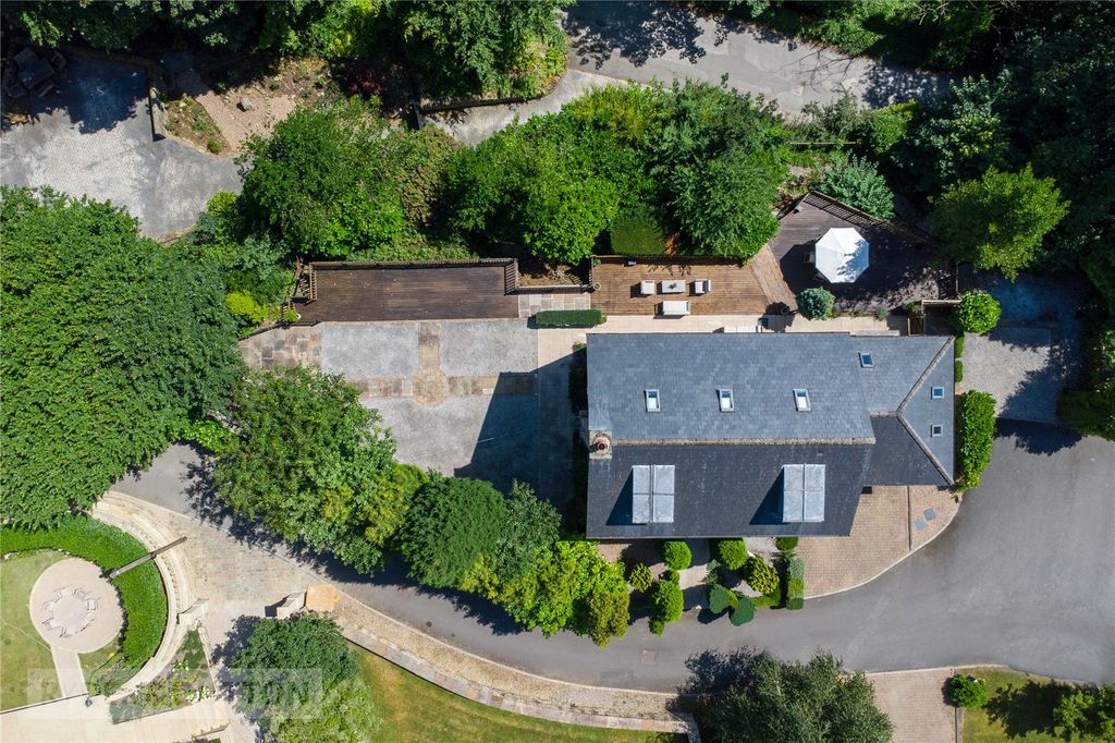 Property photo 3 of 30 Drone
