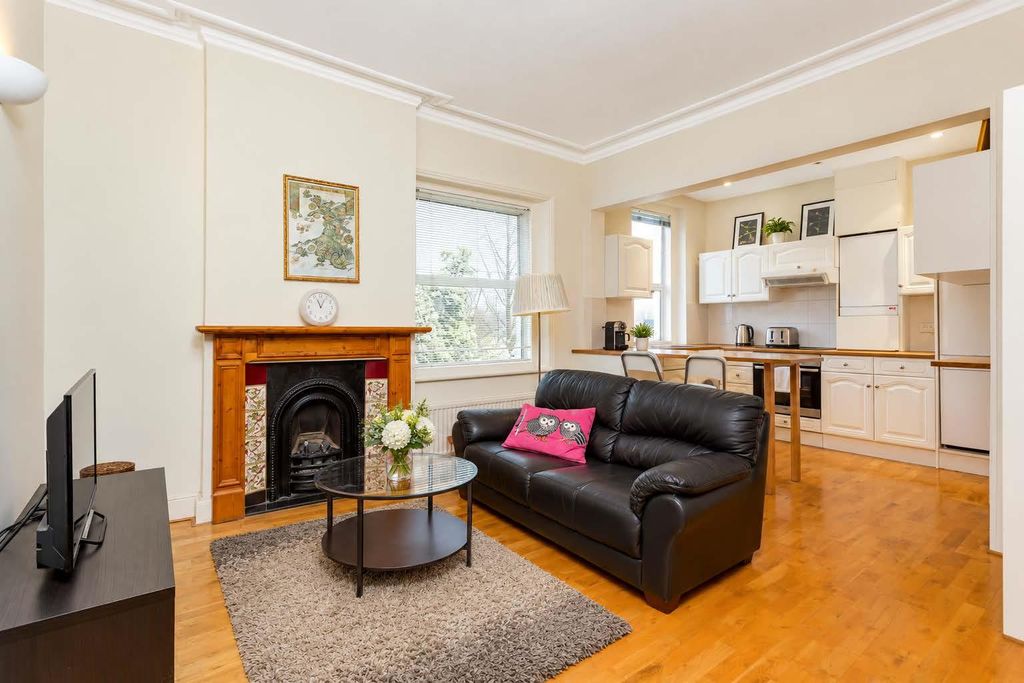Property photo 1 of 5