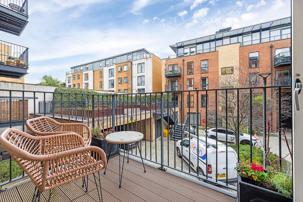 Property photo 3 of 15 Terrace.Jpg