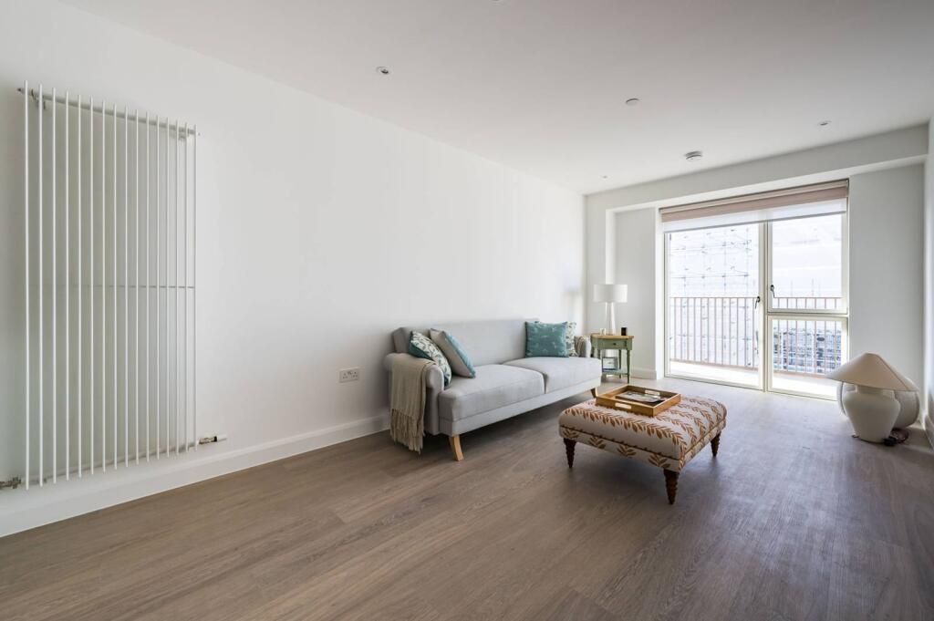 Property photo 2 of 11 4604971