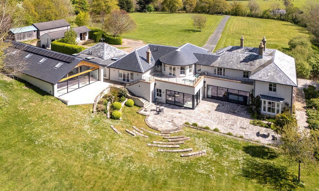 Property photo 2 of 49 2327-005