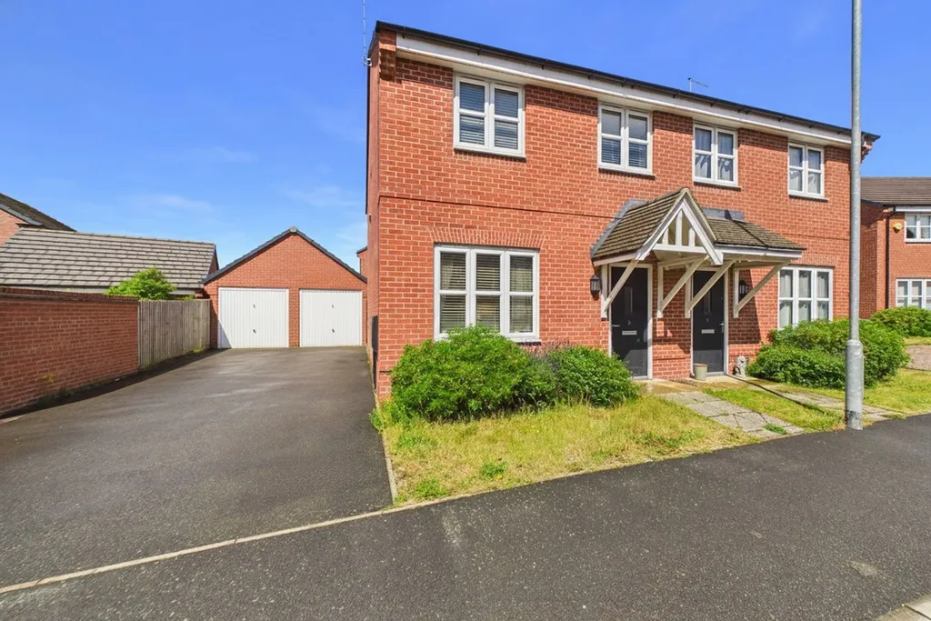 House in Boughton - View 3