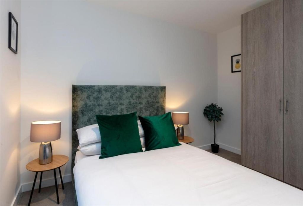 Property photo 2 of 10 Flat 5 Pictures (7).Jpg