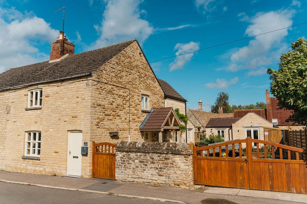 Property photo 1 of 26