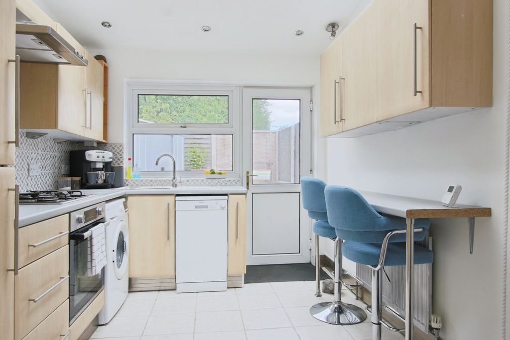 Property photo 2 of 13 4171985