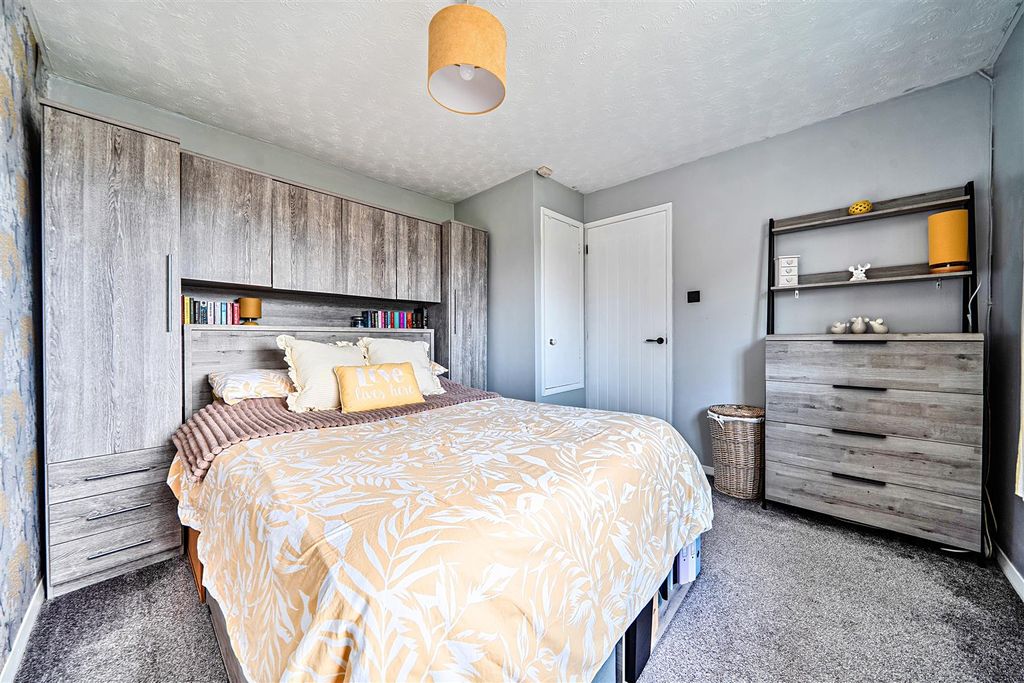 Additional image 8 of 1 bed property for saleDryden Close, Fareham, Hampshire PO16