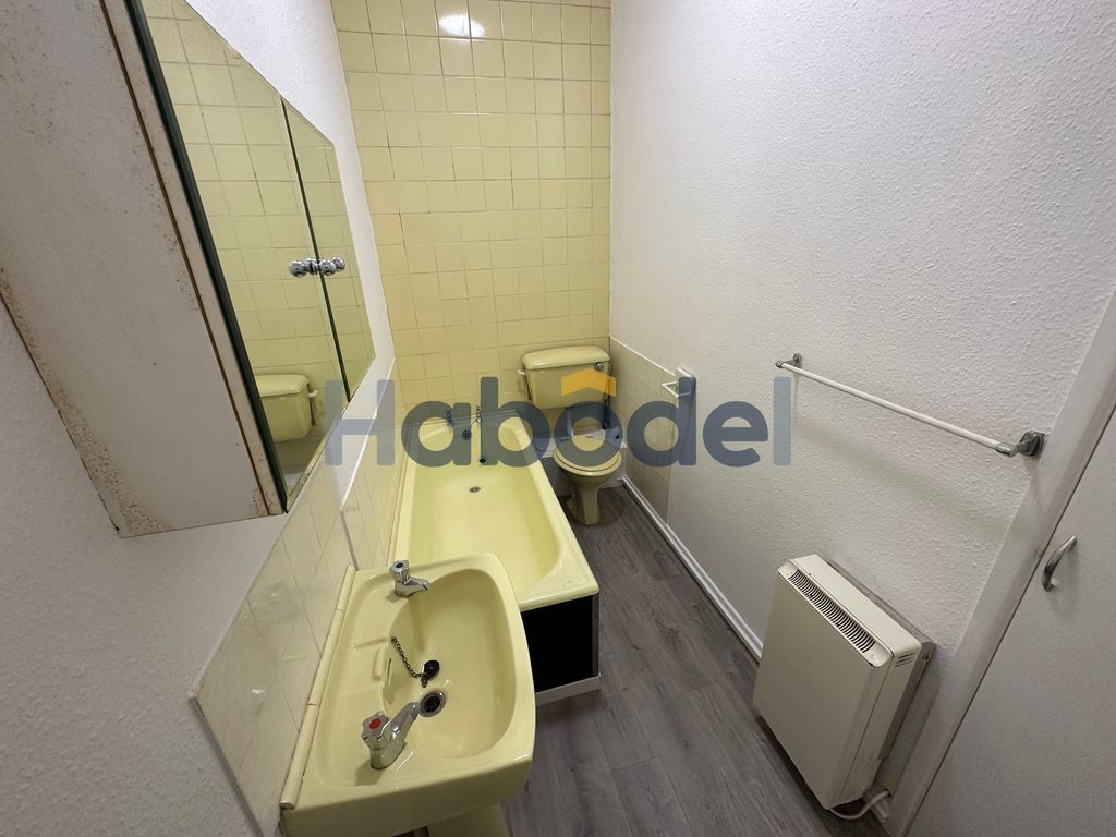 Property photo 3 of 5