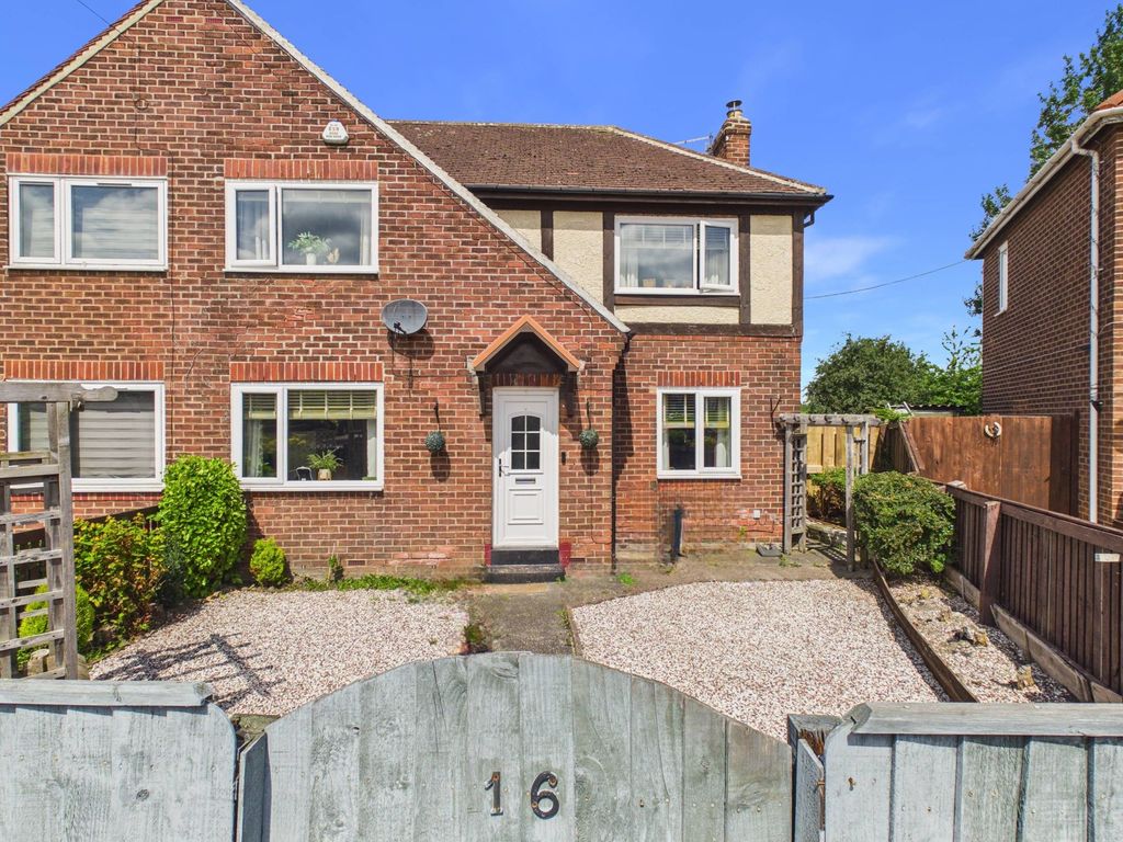 Property photo 1 of 12 External