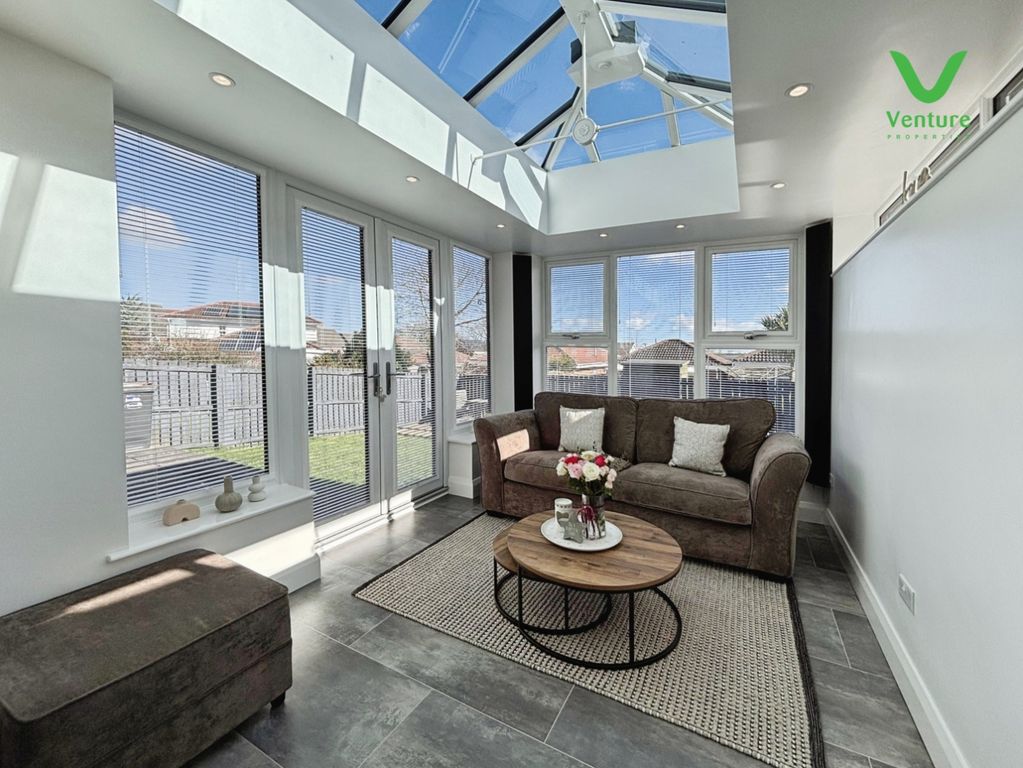 Property photo 2 of 21 Pbox-Img.Jpeg