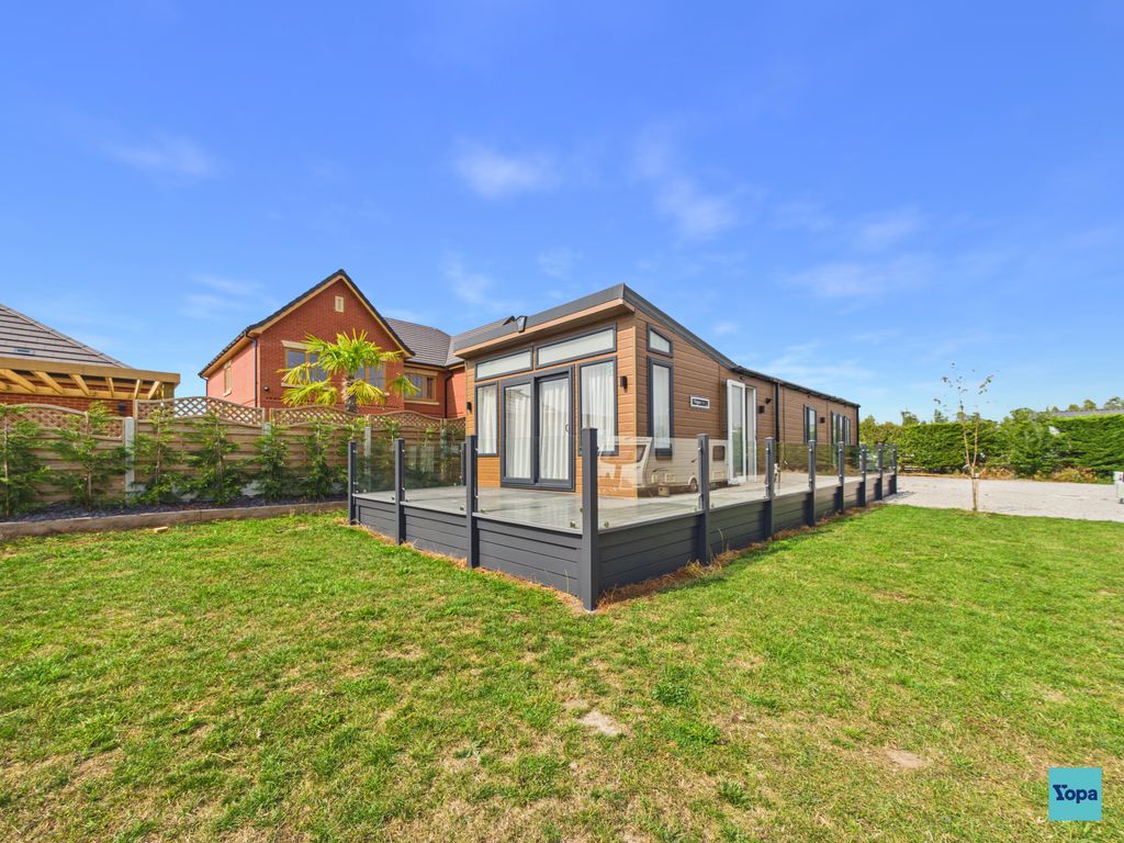 Property photo 1 of 20 Front