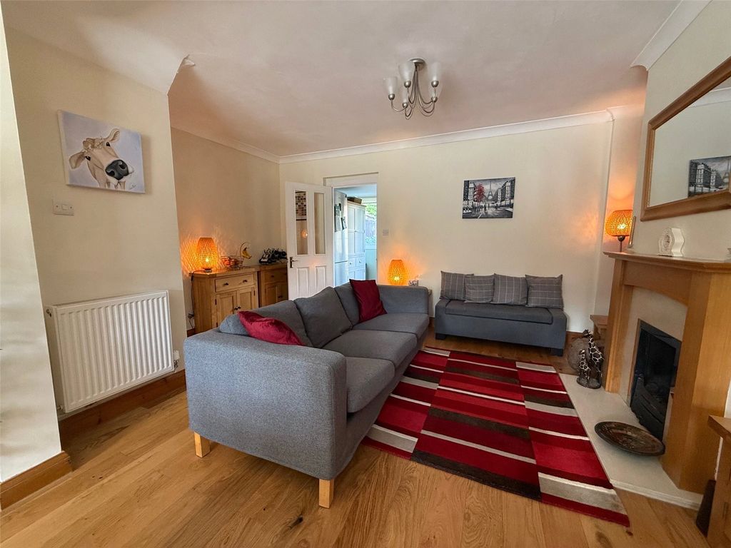 Property photo 2 of 13 Picture No. 08