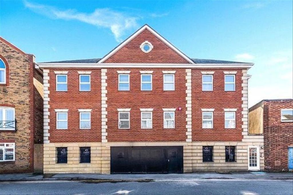 Property photo 1 of 5
