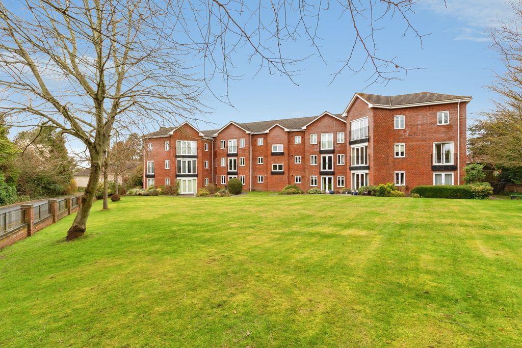 Property photo 1 of 15