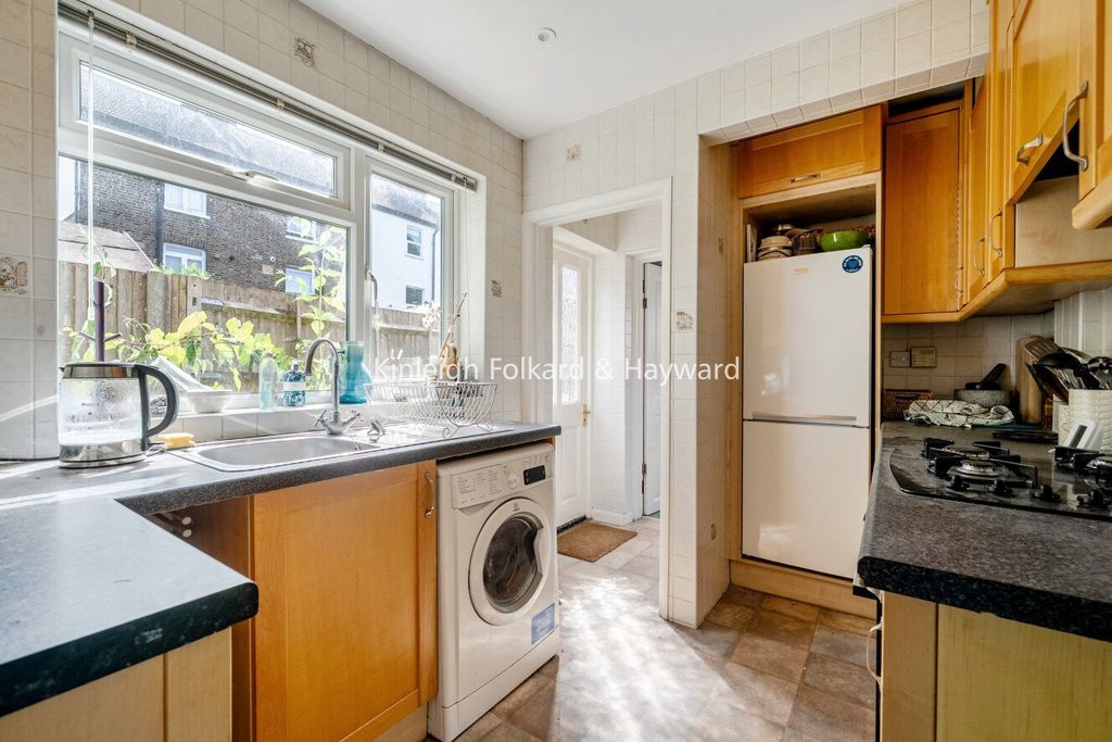 Property photo 3 of 12 Picture No. 01