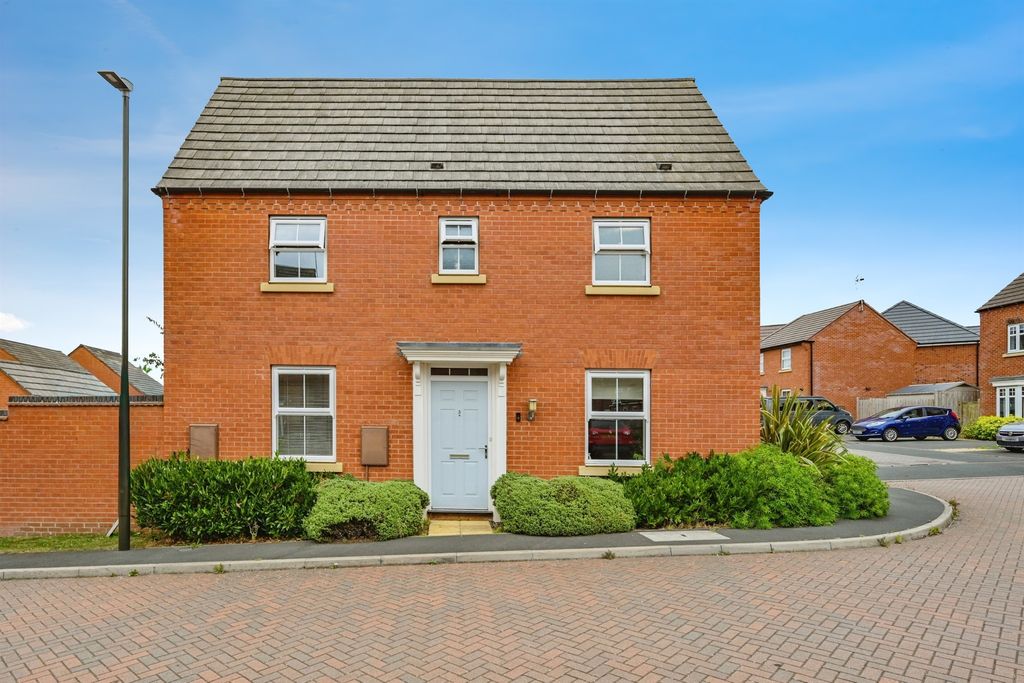 Property photo 1 of 17