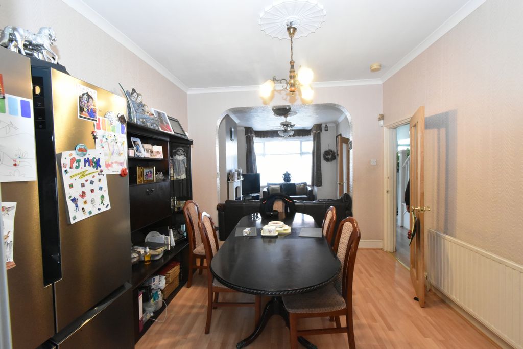 Property photo 3 of 13 Gallery