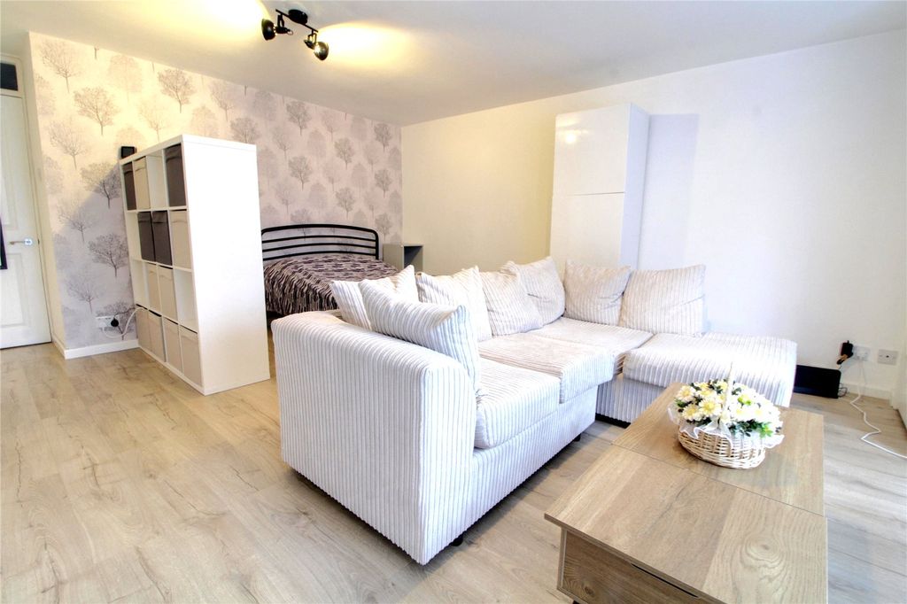 Property photo 2 of 6 Picture No. 02