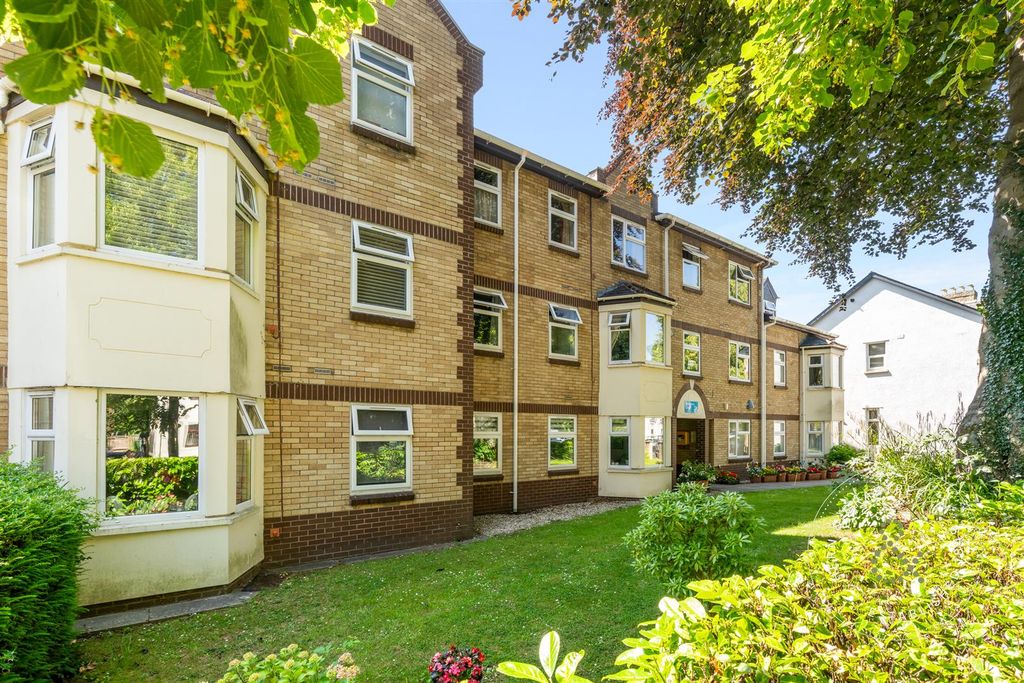 Property photo 1 of 20 Western-Court-19.Jpg
