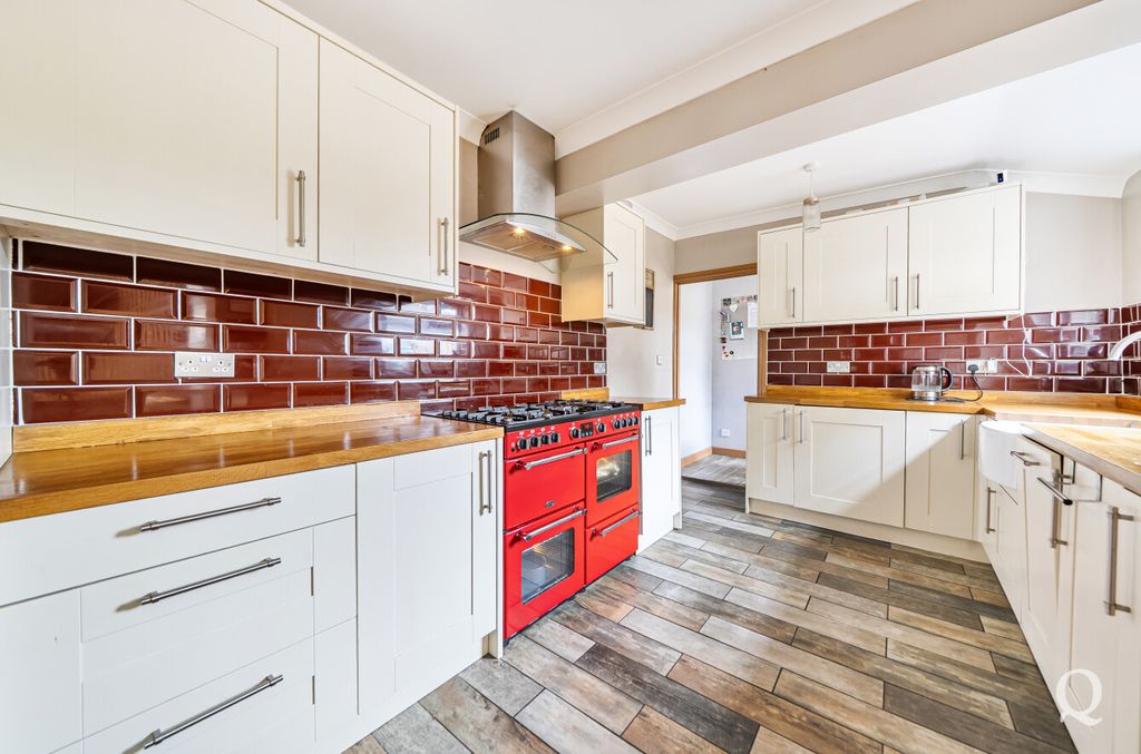 Property photo 1 of 23 F5ee4c8F-Bc16-4B8...