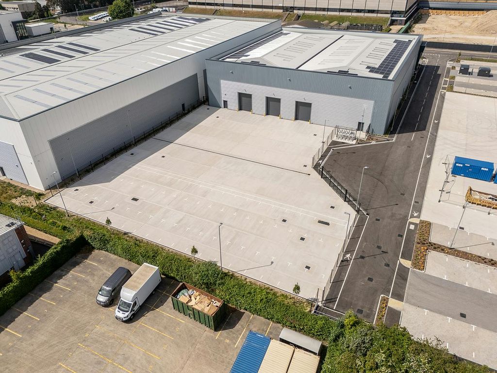 Property photo 3 of 40 Dji_20260523152022_0120_D_Awpd.Jpg