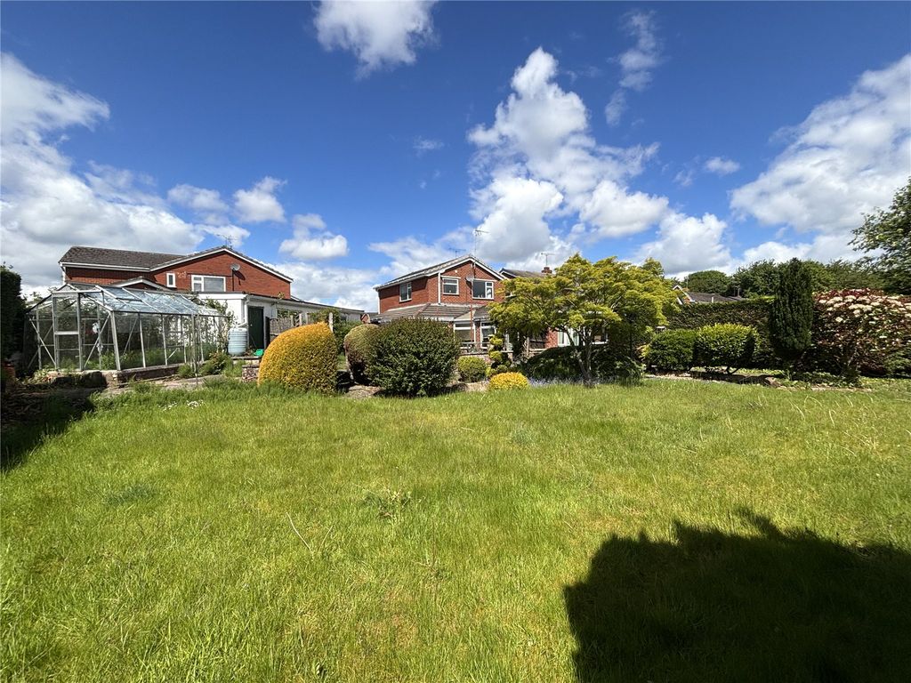 Property photo 3 of 27 Picture No. 24