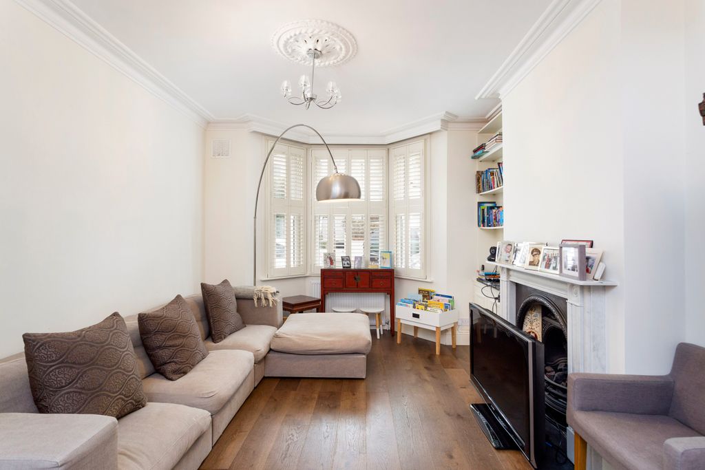 Property photo 2 of 12 35 Campana Road Fpz2