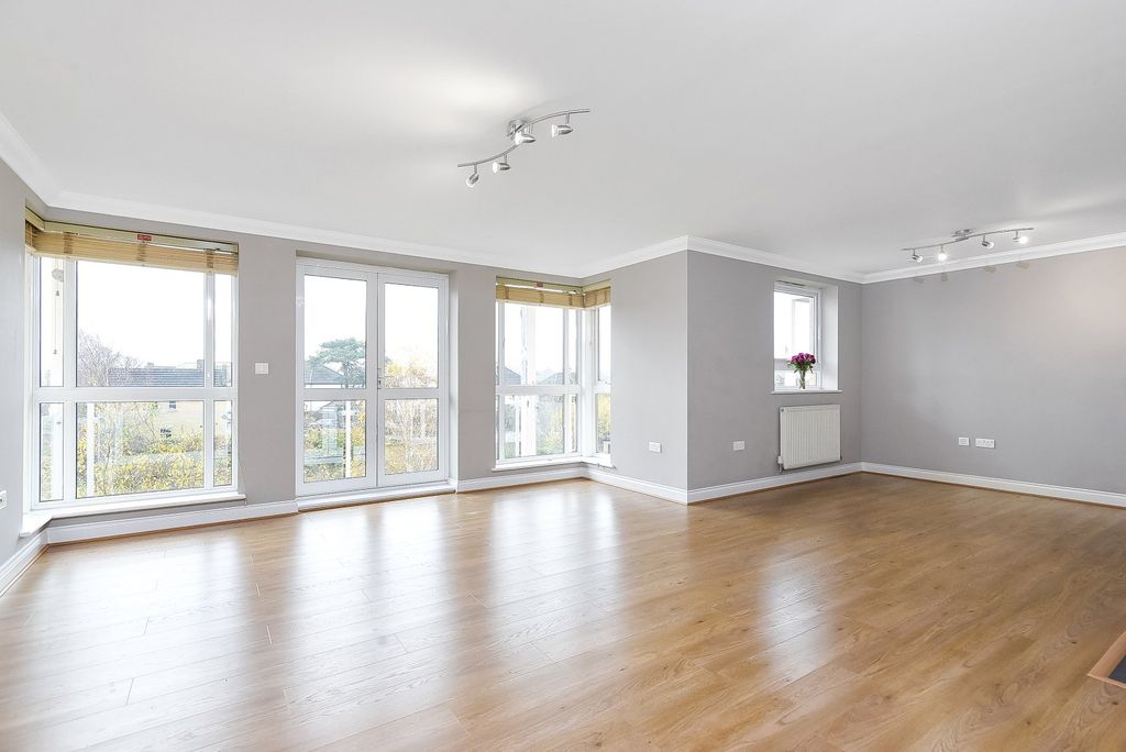 Property photo 1 of 9 Reception Room