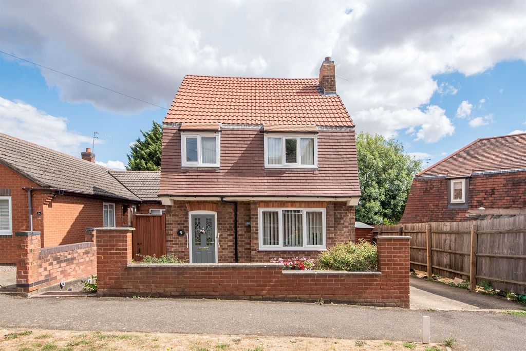 Property photo 1 of 14
